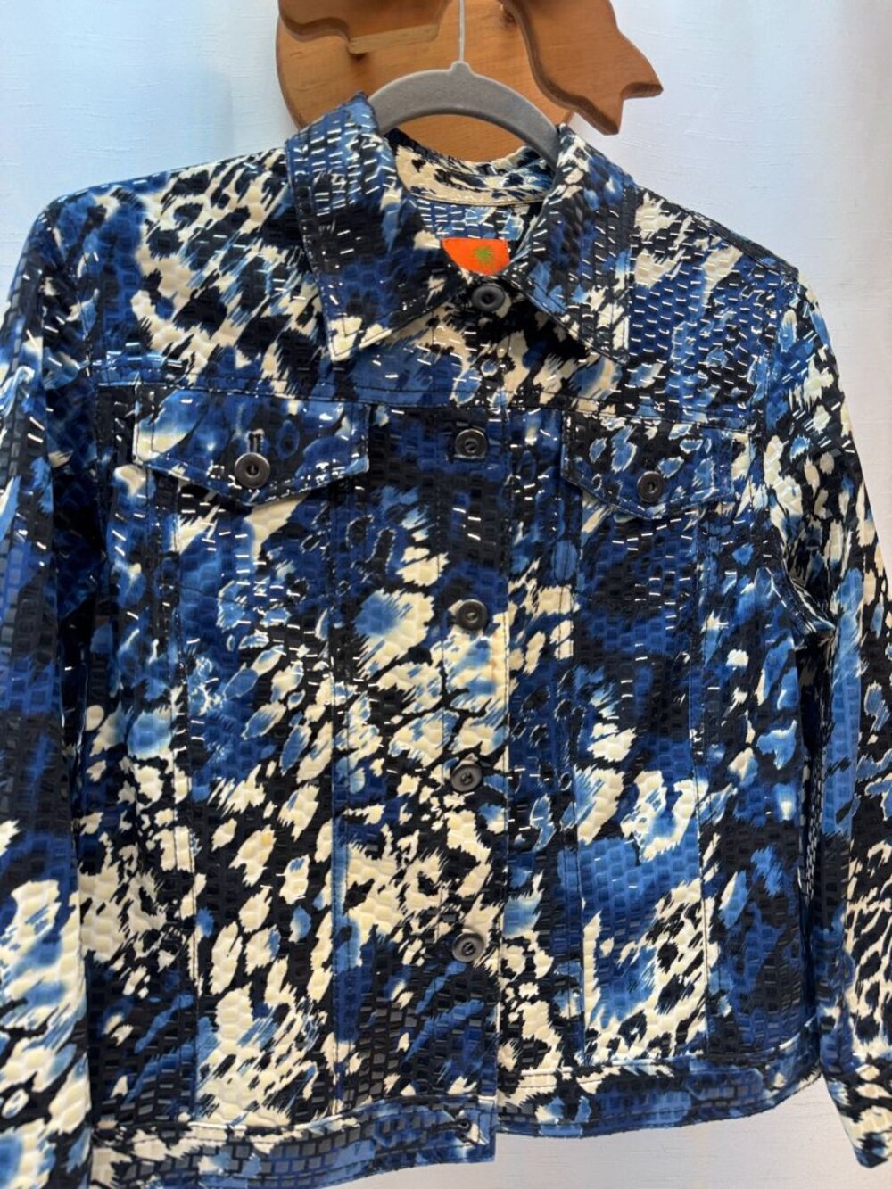 Womans sz. 6 Hearts of Palm short Jacket- Bold  Multicolor